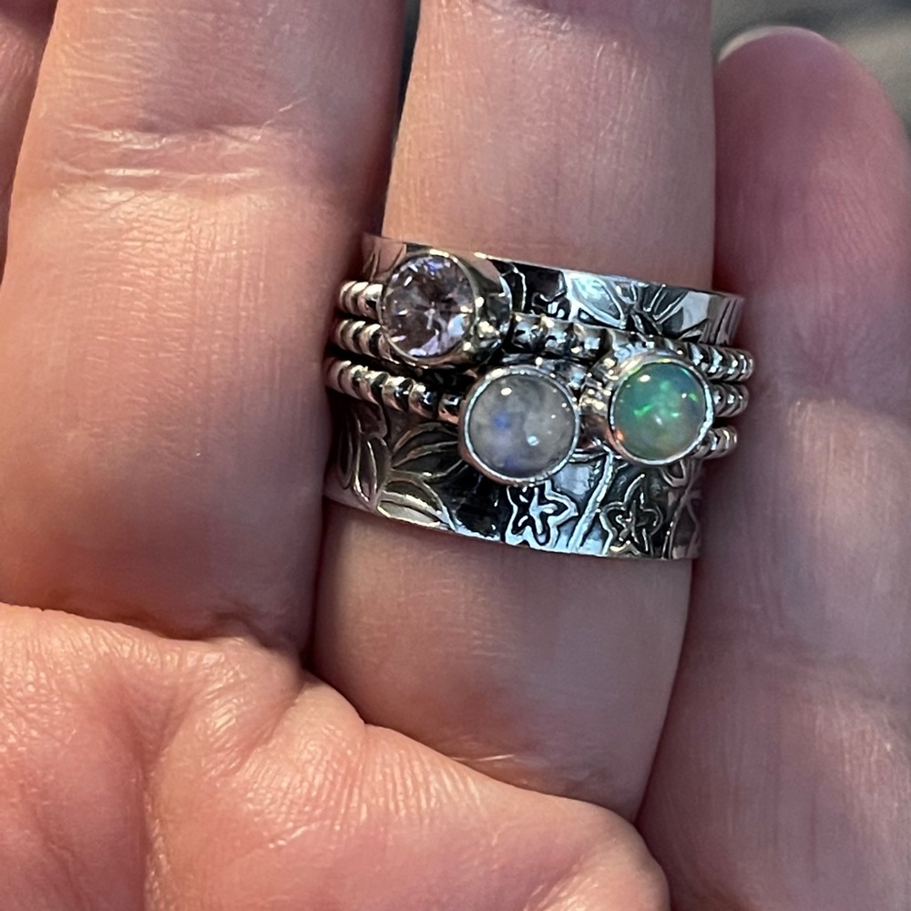 Moonstone spinner ring - Picture 3 of 5